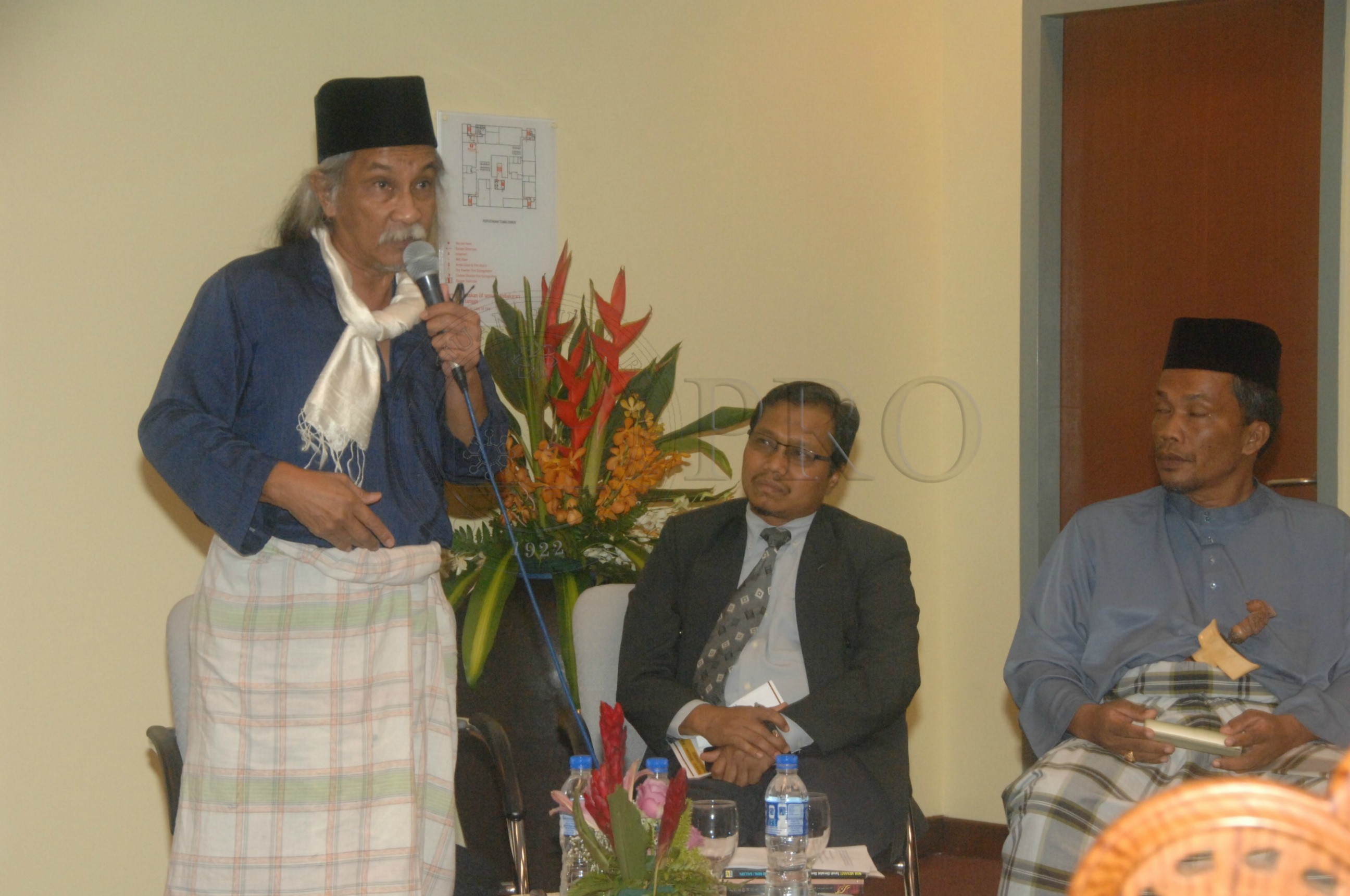 PRO 14 33 WACANA FBA 0246